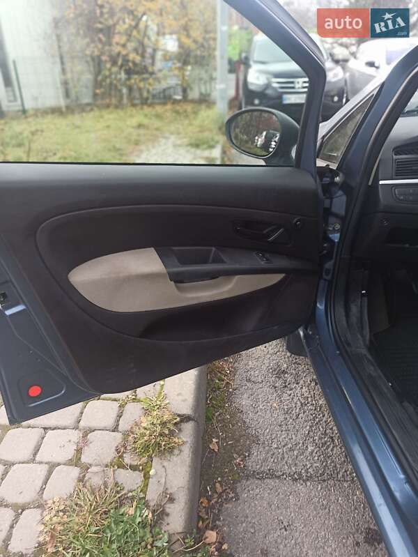 Седан Fiat Linea 2009 в Львові фото 17 Седан Fiat Linea 2009 в Львові
