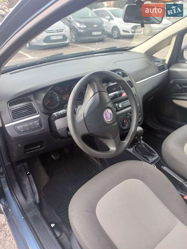Седан Fiat Linea 2009 в Львові фото 14 Седан Fiat Linea 2009 в Львові