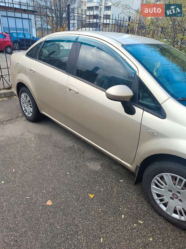 Седан Fiat Linea 2014 в Киеве