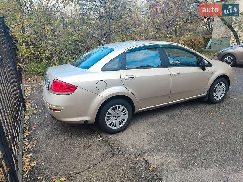 Седан Fiat Linea 2014 в Киеве