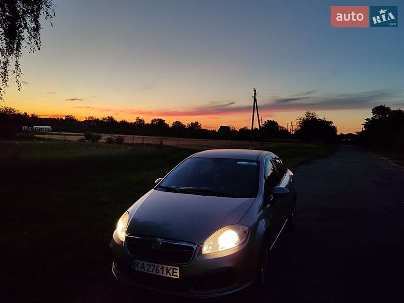 Седан Fiat Linea 2014 в Киеве