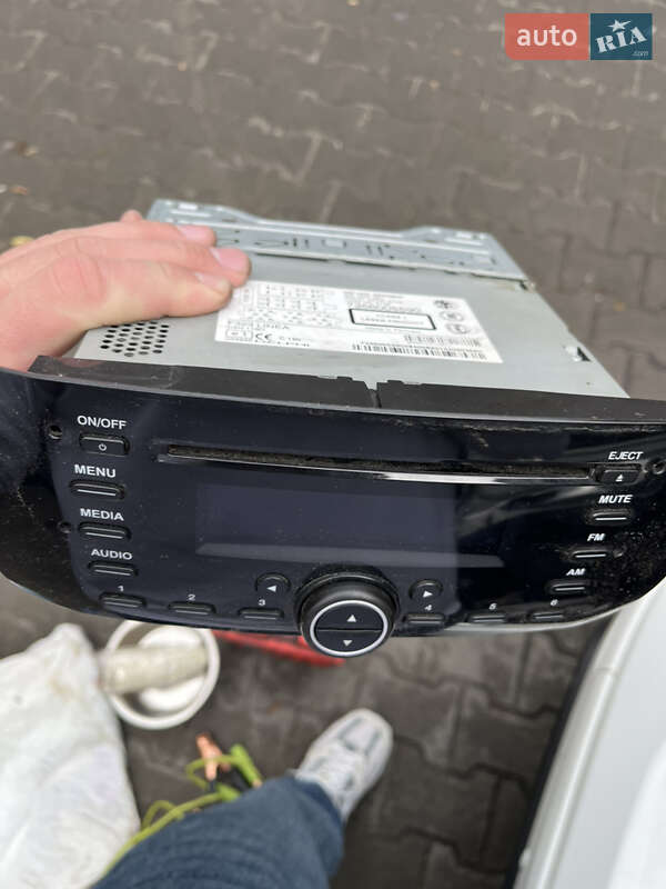 Седан Fiat Linea 2013 в Киеве фото 51 Седан Fiat Linea 2013 в Киеве