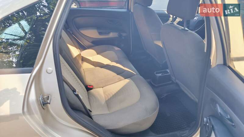 Седан Fiat Linea 2007 в Києві фото 11 Седан Fiat Linea 2007 в Києві