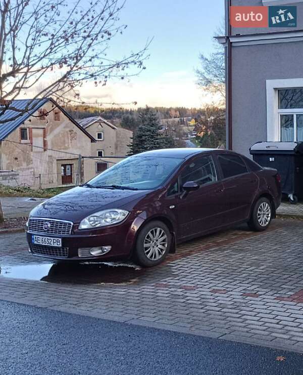 Седан Fiat Linea 2012 в Кривом Роге