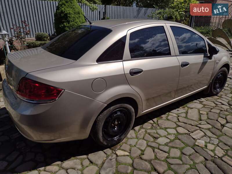 Седан Fiat Linea 2012 в Косове фото 11 Седан Fiat Linea 2012 в Косове