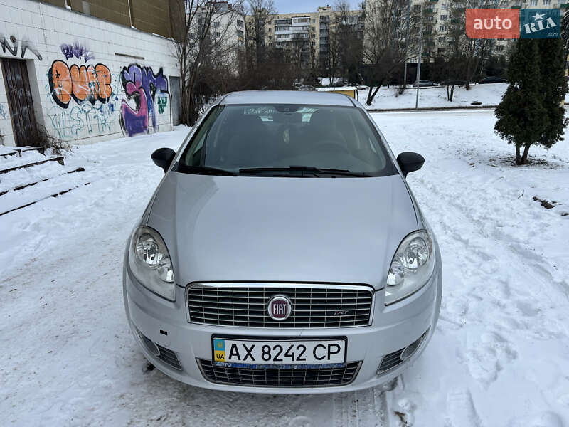 Седан Fiat Linea 2012 в Киеве