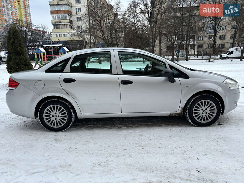 Седан Fiat Linea 2012 в Киеве
