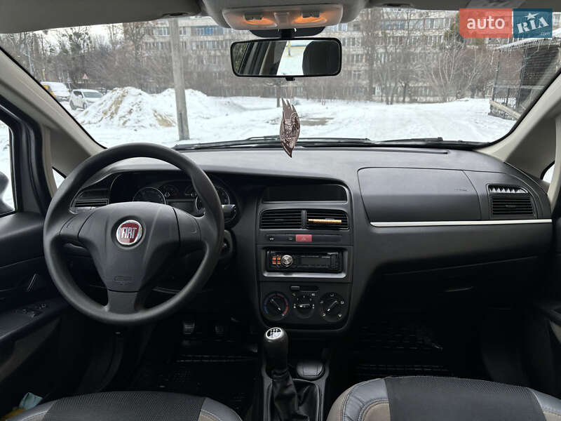Седан Fiat Linea 2012 в Киеве
