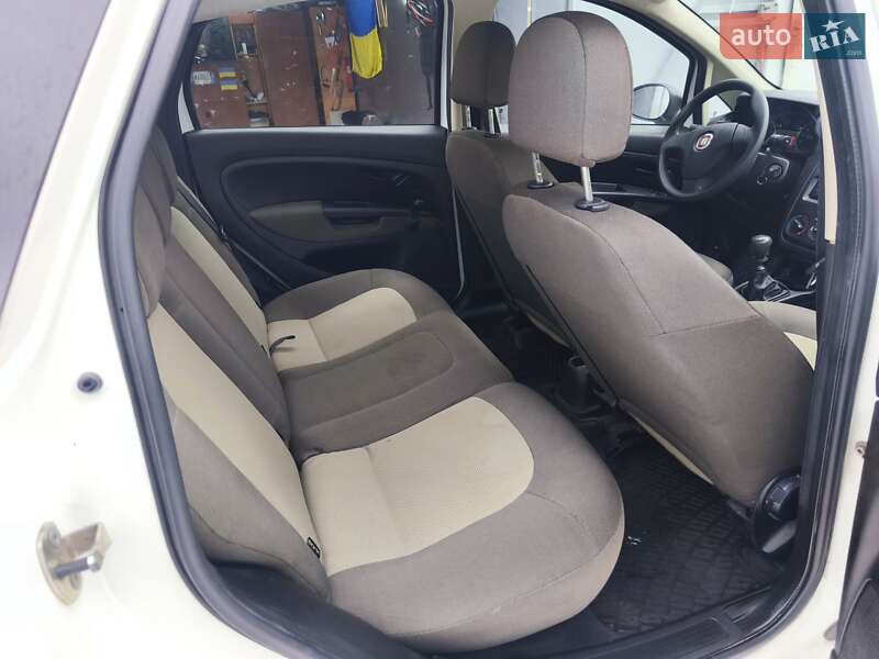 Седан Fiat Linea 2012 в Киеве