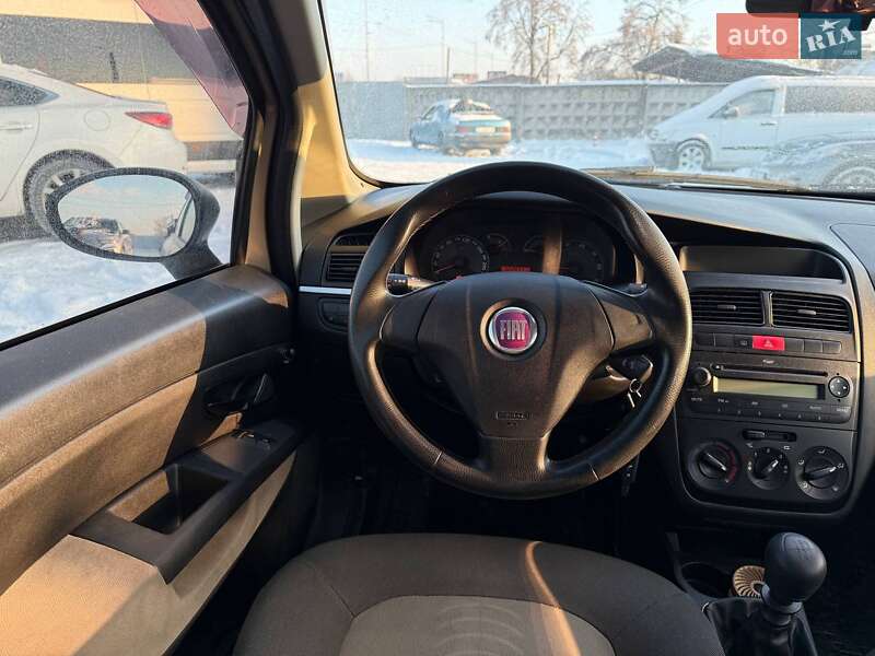 Седан Fiat Linea 2007 в Киеве