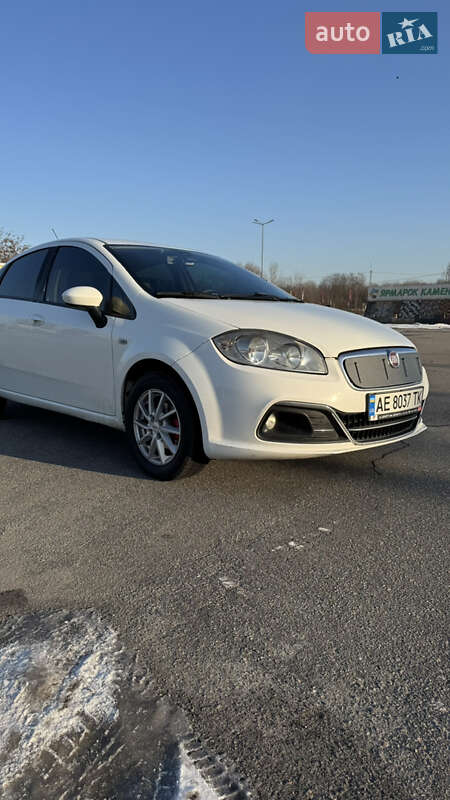 Седан Fiat Linea 2013 в Дніпрі фото 6 Седан Fiat Linea 2013 в Дніпрі