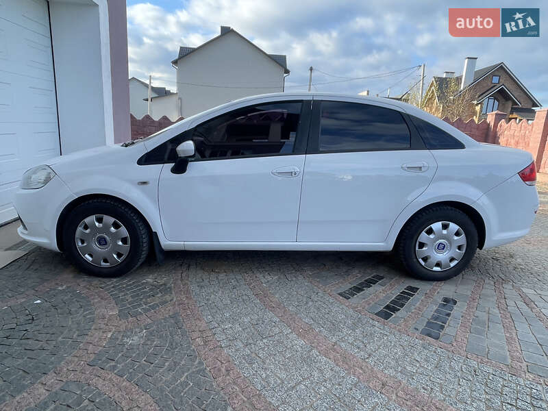 Седан Fiat Linea 2013 в Чернівцях фото 8 Седан Fiat Linea 2013 в Чернівцях