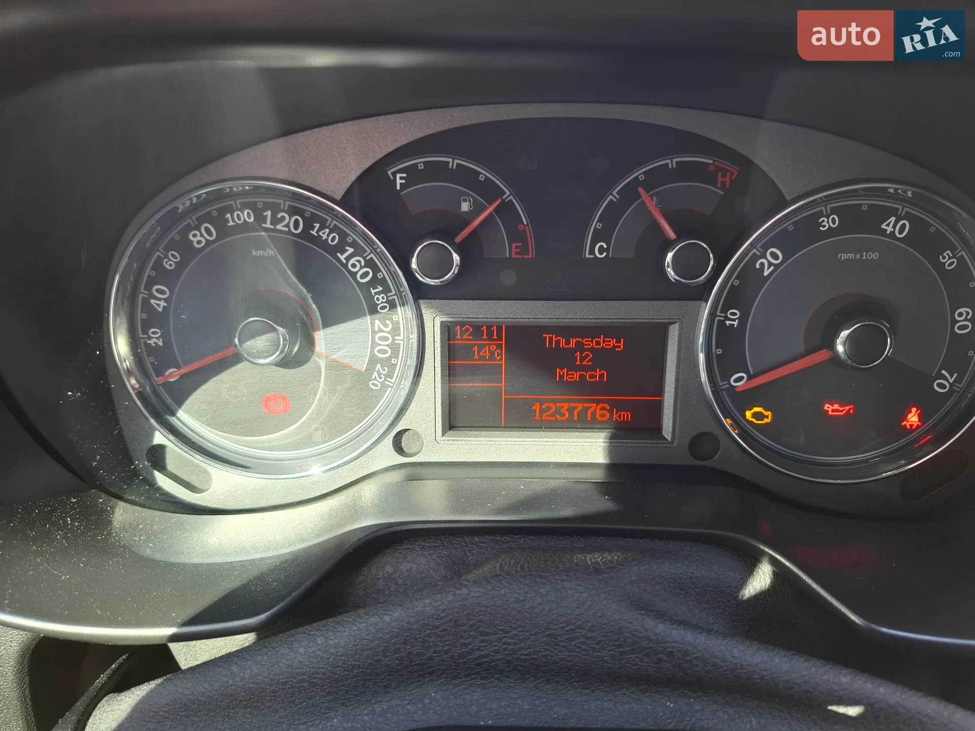 2012 Fiat Linea - мініатюра 11