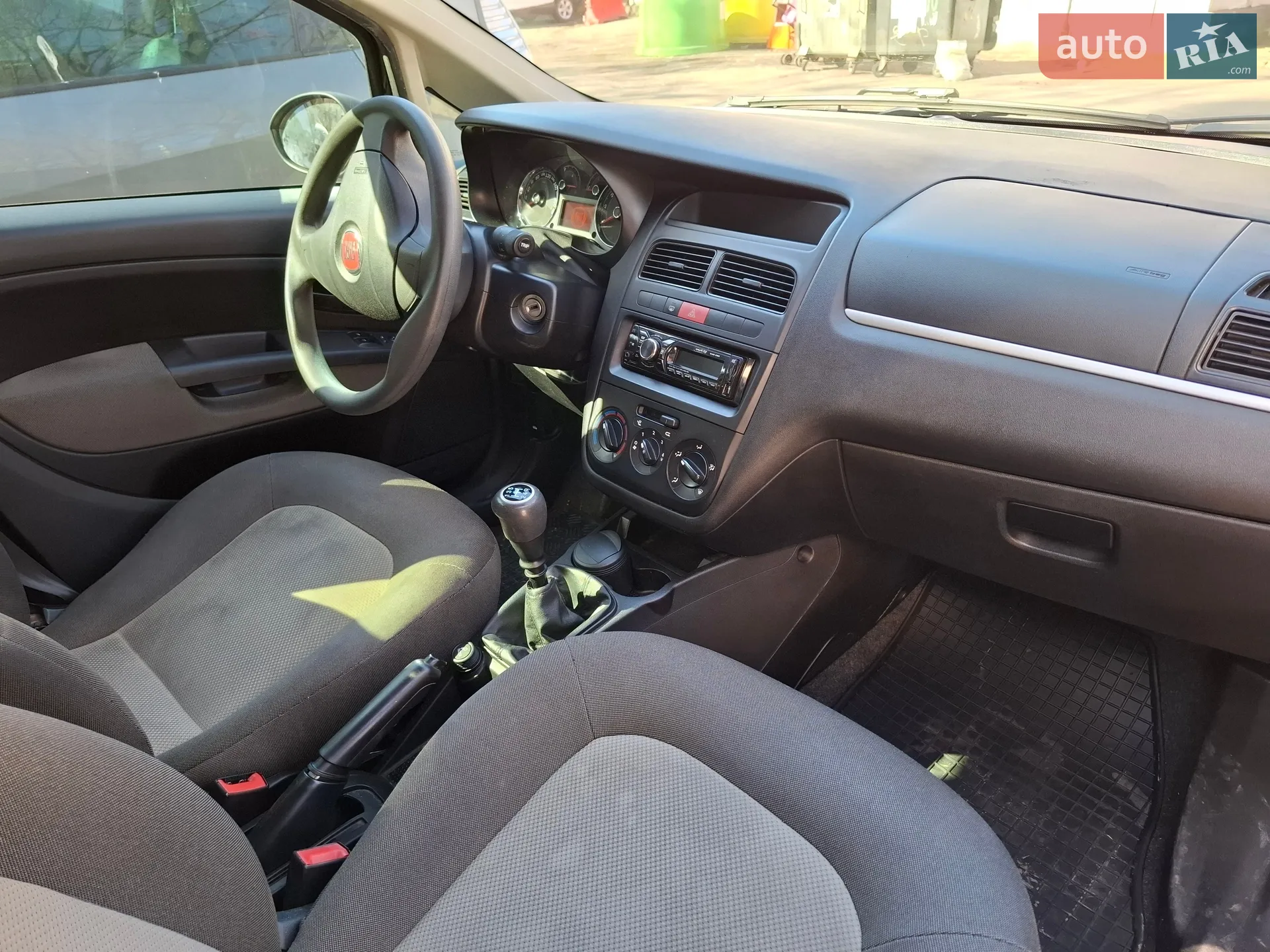 2012 Fiat Linea - мініатюра 12