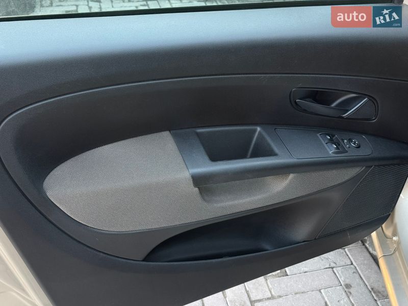 Седан Fiat Linea 2012 в Харькове фото 12 Седан Fiat Linea 2012 в Харькове