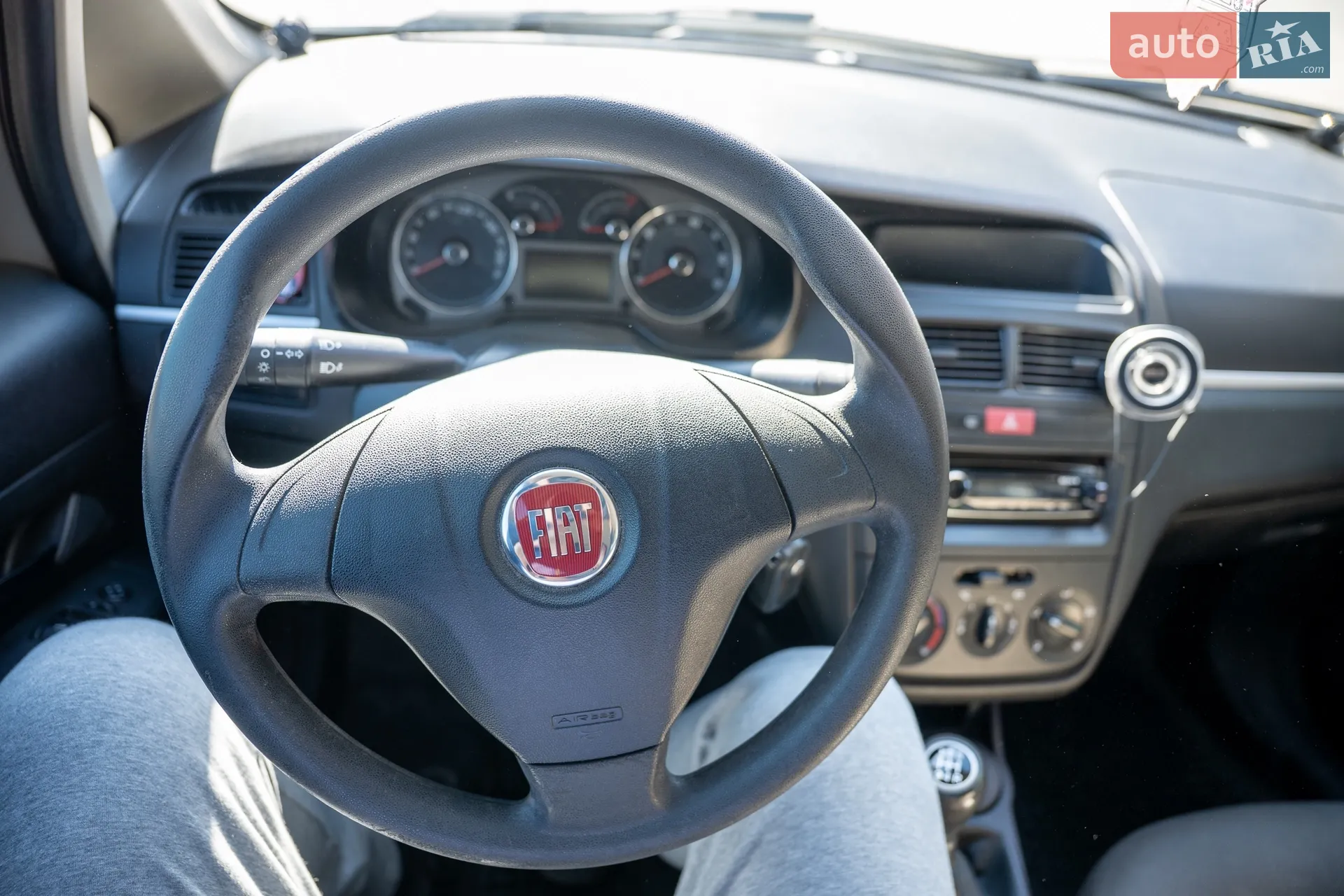 2010 Fiat Linea - мініатюра 21