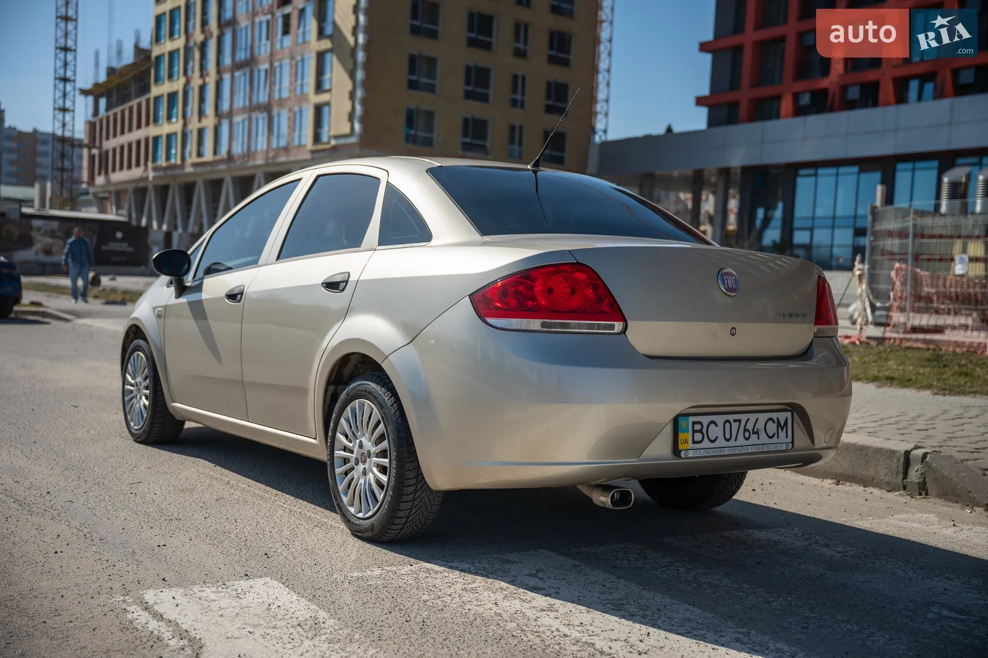 2010 Fiat Linea - мініатюра 8