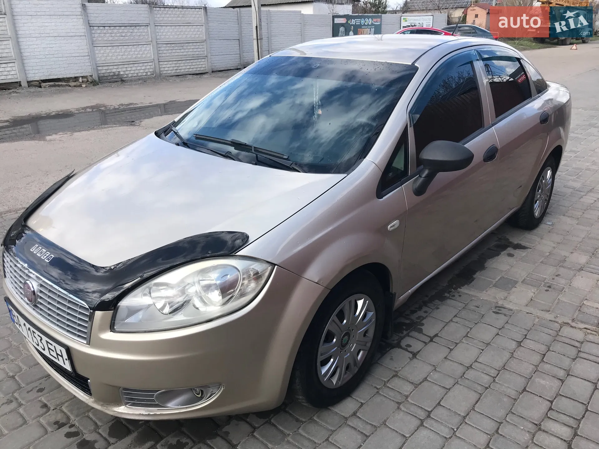 2010 Fiat Linea - мініатюра 2