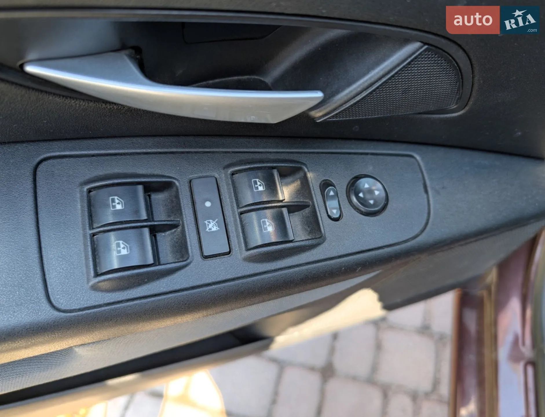2011 Fiat Linea - мініатюра 31