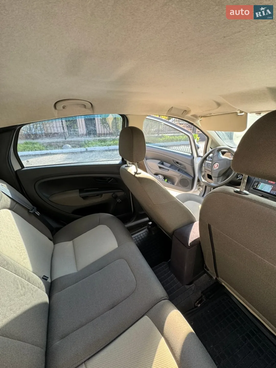 2012 Fiat Linea - мініатюра 12