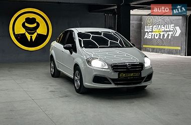 Седан Fiat Linea 2013 в Чернівцях