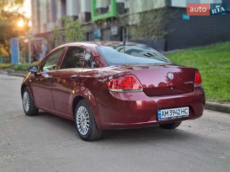 Седан Fiat Linea 2010 в Житомире