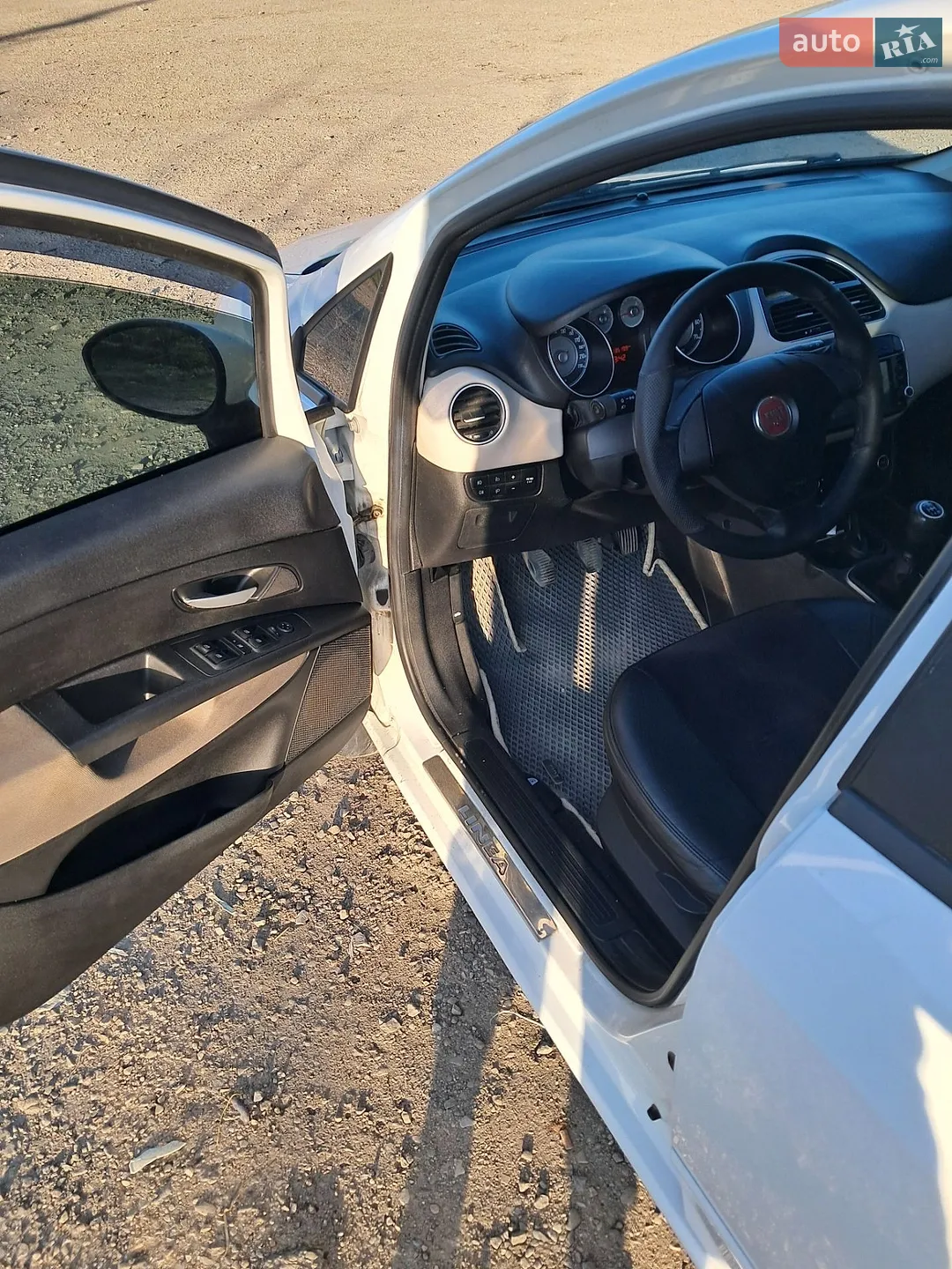 2013 Fiat Linea - мініатюра 10