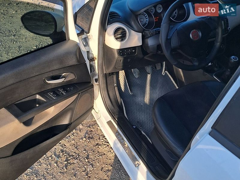 Седан Fiat Linea 2013 в Турке
