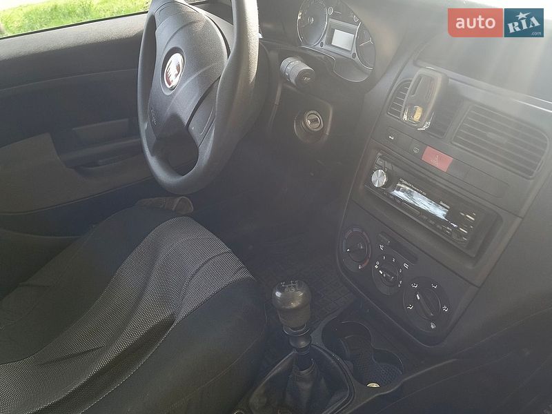 Седан Fiat Linea 2012 в Киеве