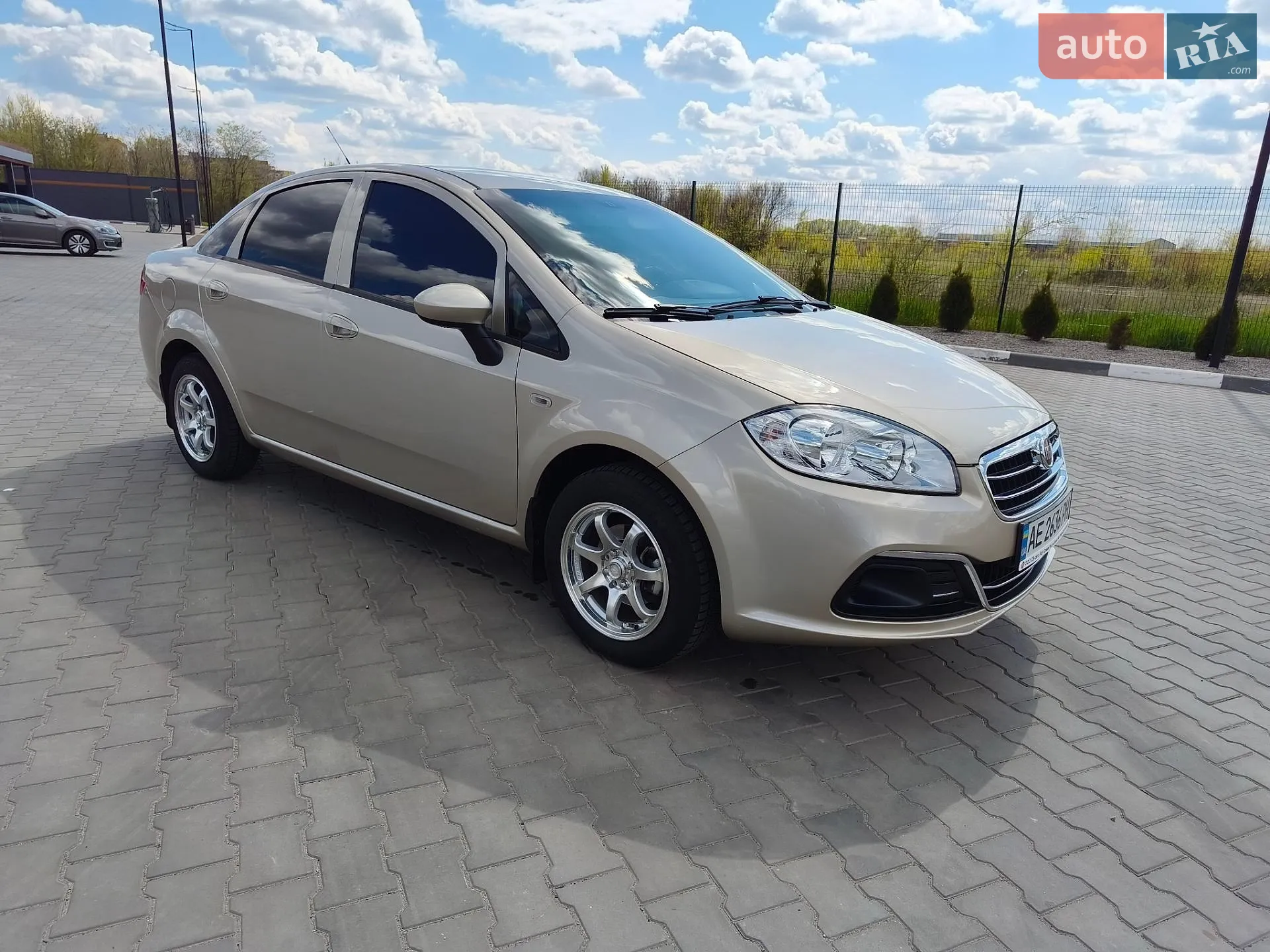 2013 Fiat Linea - мініатюра 3