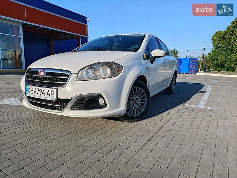 Седан Fiat Linea 2015 в Тальном