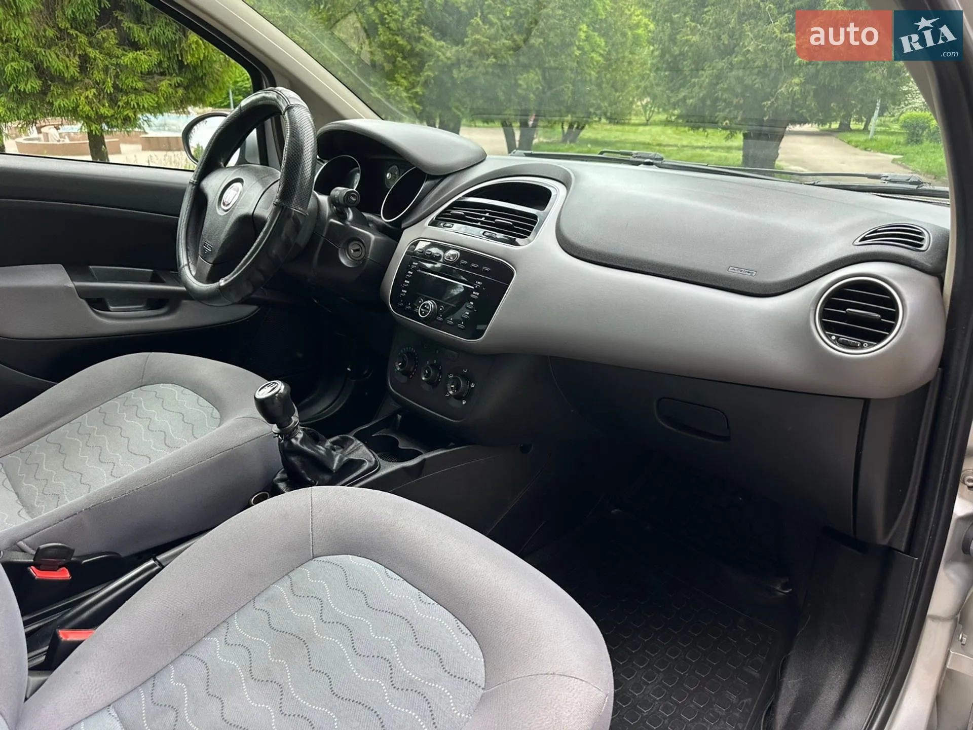 2015 Fiat Linea - мініатюра 52