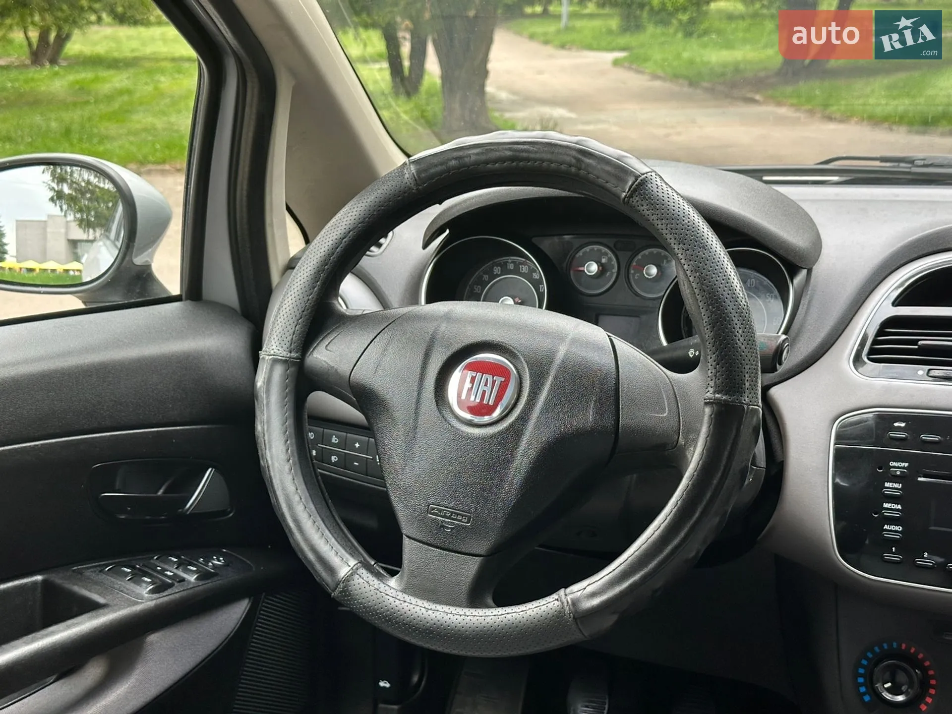 2015 Fiat Linea - мініатюра 59