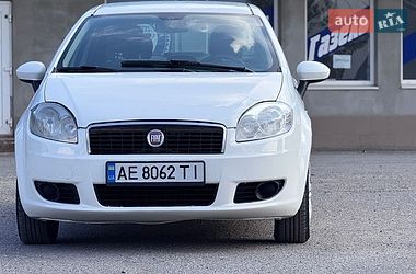 Седан Fiat Linea 2012 в Кривом Роге