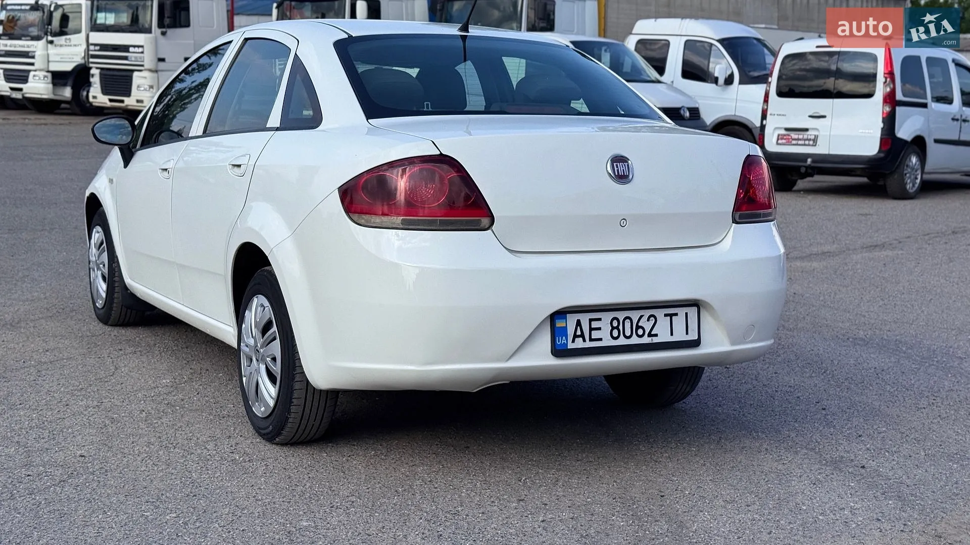 2012 Fiat Linea - мініатюра 8