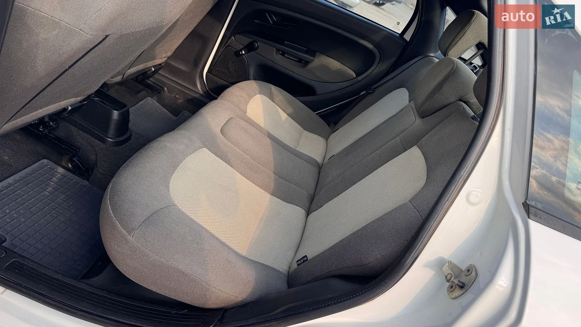 2012 Fiat Linea - мініатюра 11