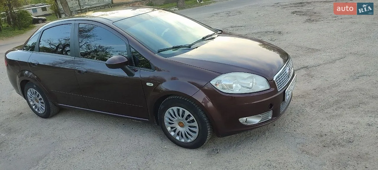 2013 Fiat Linea - мініатюра 21