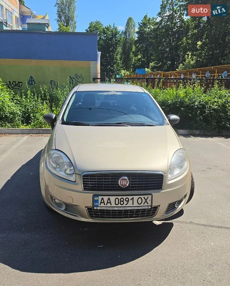 2012 Fiat Linea - мініатюра 18