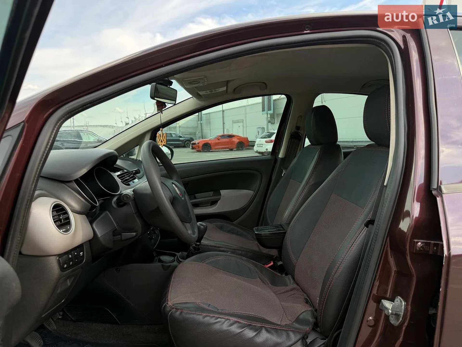 2013 Fiat Linea - мініатюра 9