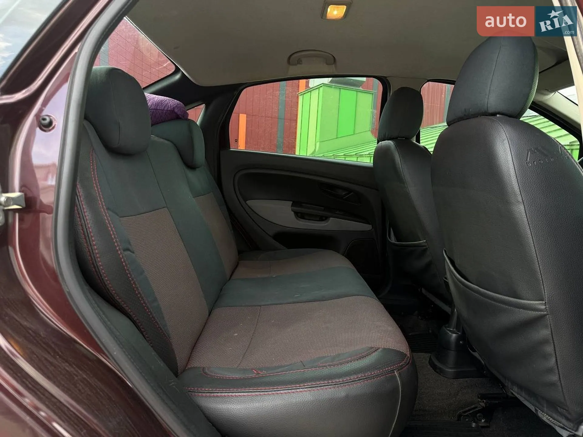 2013 Fiat Linea - мініатюра 11