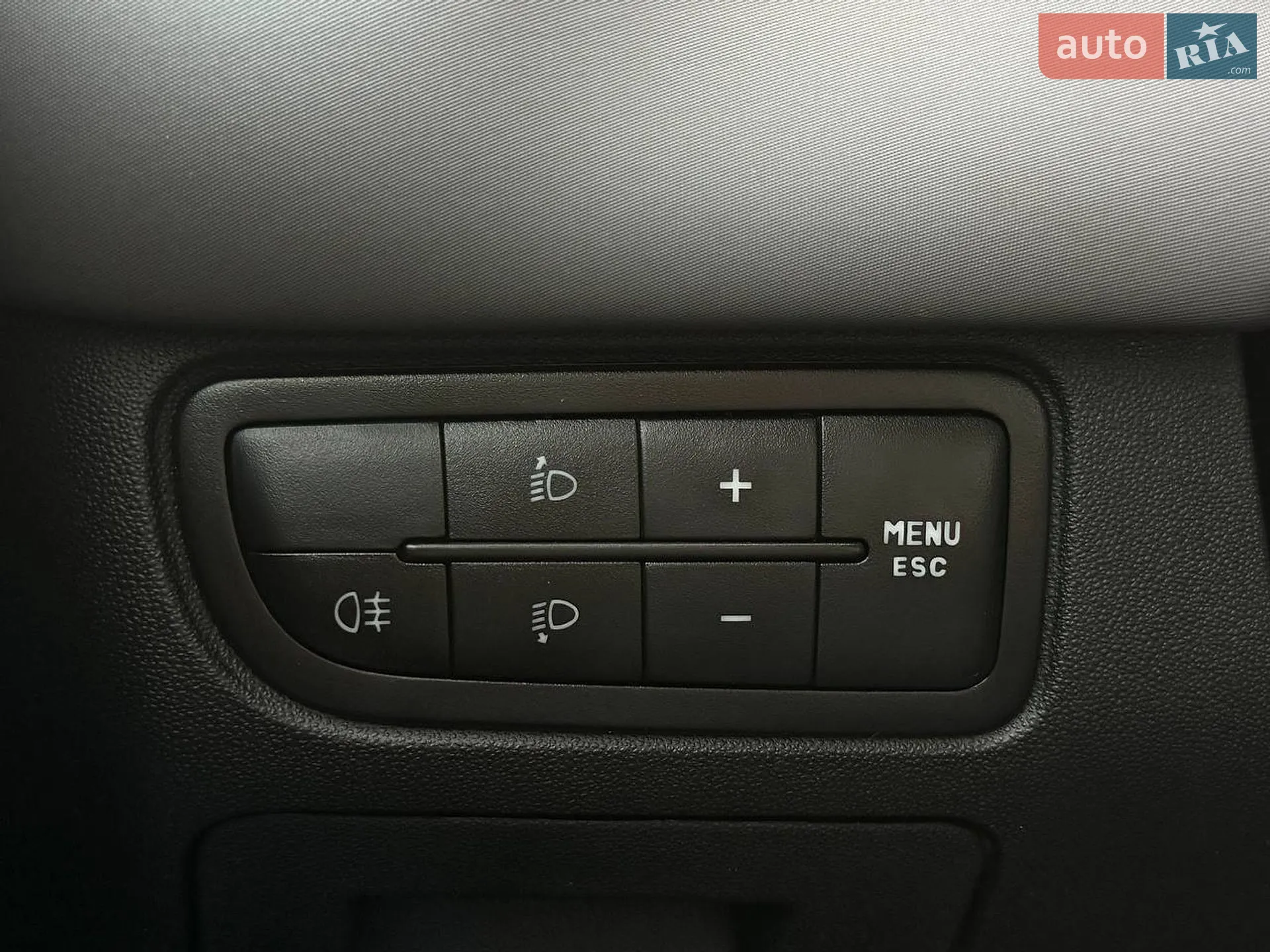 2013 Fiat Linea - мініатюра 17