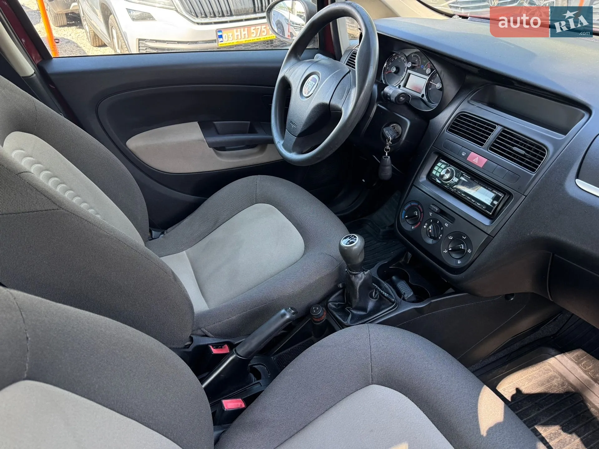 2010 Fiat Linea - мініатюра 11