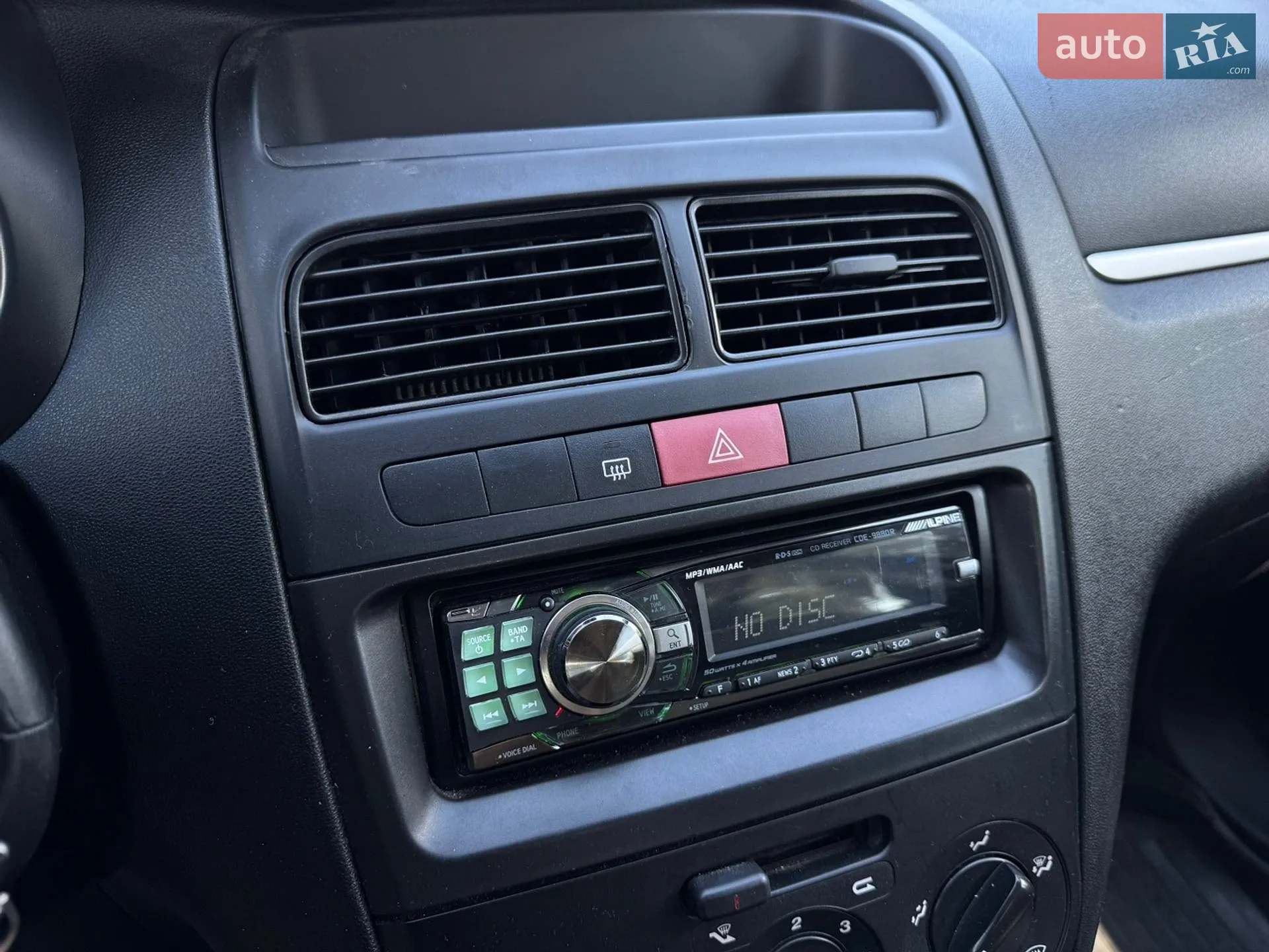 2010 Fiat Linea - мініатюра 17