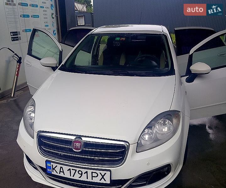 Седан Fiat Linea 2013 в Бучі
