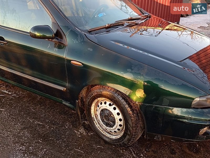 Седан Fiat Marea 1998 в Гребенках