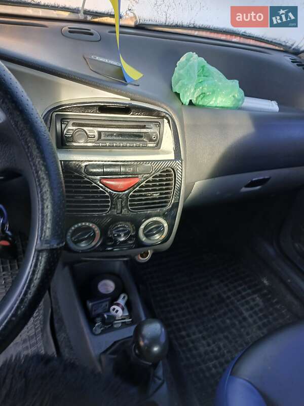 Хэтчбек Fiat Palio 2004 в Ивано-Франковске