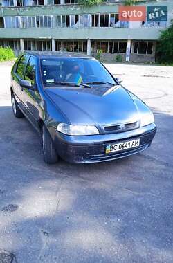 Хэтчбек Fiat Palio 2003 в 