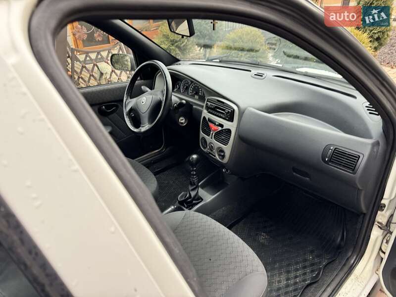Хэтчбек Fiat Palio 2003 в Костополе фото 14 Хэтчбек Fiat Palio 2003 в Костополе
