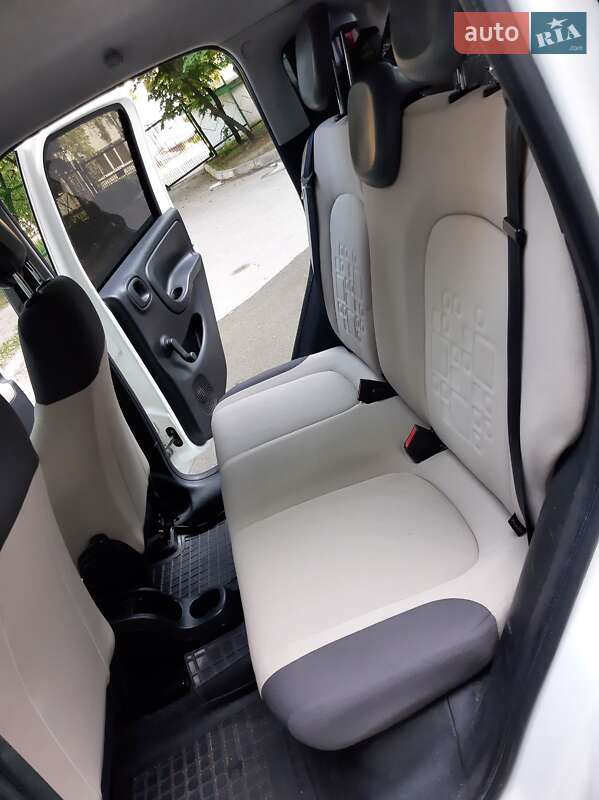 Хетчбек Fiat Panda 2012 в Харкові фото 17 Хетчбек Fiat Panda 2012 в Харкові