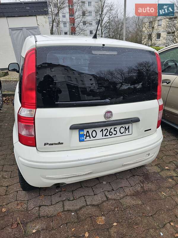 Хэтчбек Fiat Panda 2011 в Буштыне